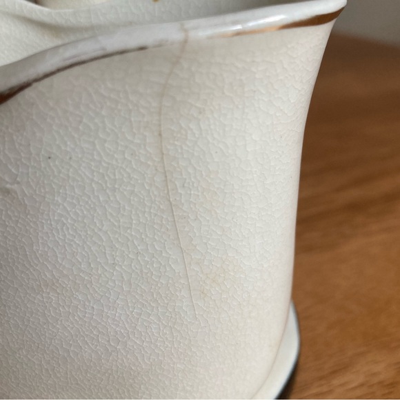 Vintage ceramic Mary and baby Jesus planter - Picture 6 of 9